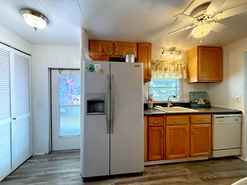 18 Date St a Bradenton, FL Mobile or Manufactured Home for Sale